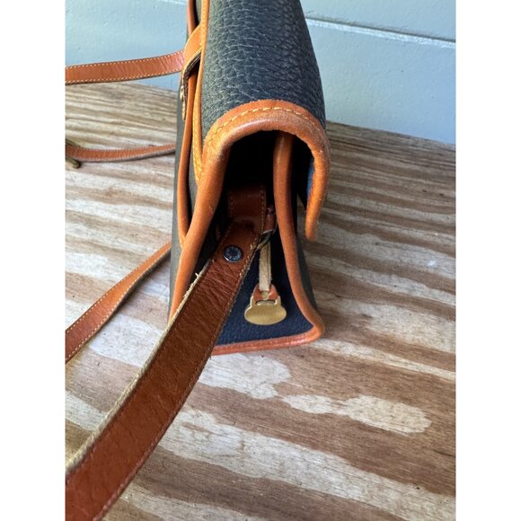 Vintage Dooney and Bourke Equestrian A6 Leather Crossbody Purse - Picture 15 of 16